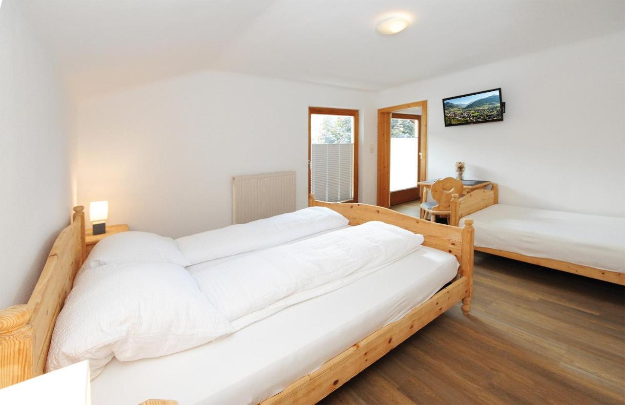 Chalet Gloria - Doppel- und Mehrbettzimmer Fusch an der Glocknerstraße Exterior foto